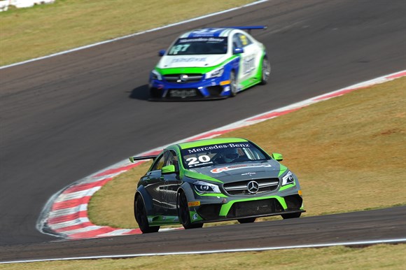 Novato Sandoval nesta sexta-feira em Cascavel. - Foto: Fabio Davini/Mercedes-Benz.