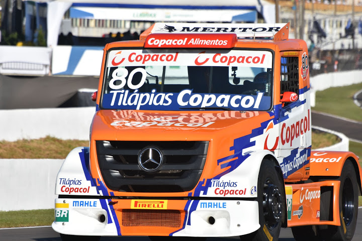 Paranaense Diogo Pachenki na pista de Londrina PR. - Foto: Luciana Flores