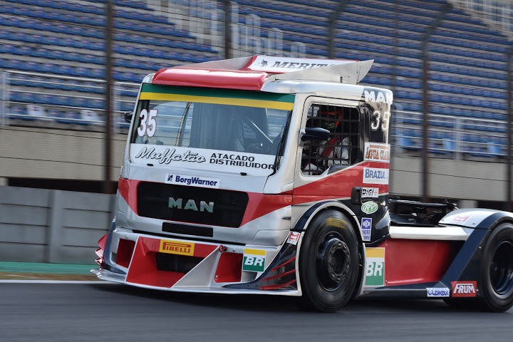 Davi Muffato leva a pole nesse sábado em Interlagos. - Foto: Luciana Flores