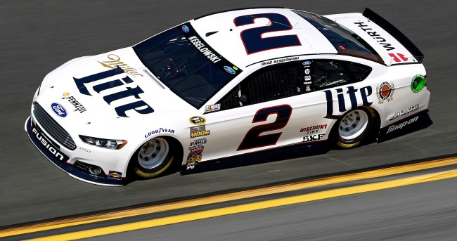 Ford Fusion de Brad Keselowski - Foto: Getty Images / Brian Lawdermilk