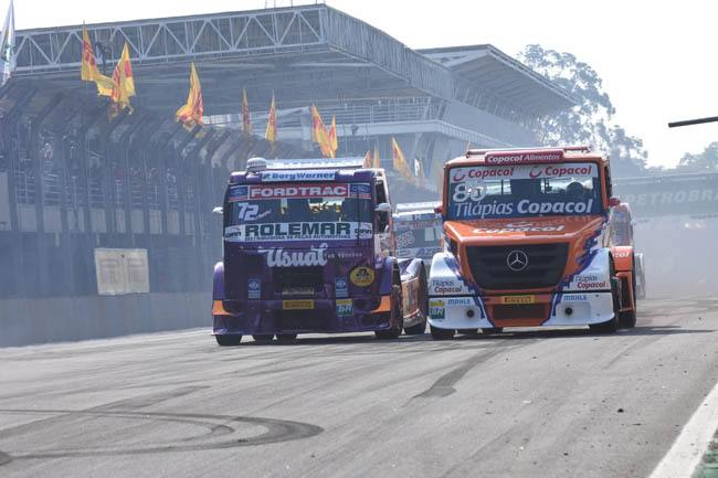 Briga entre Fogaça e Pachenki em Interlagos. - Foto: Luciana Flores.