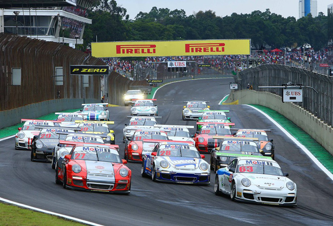 Prova de sábado terá 300 km em Interlagos. Foto: Luca Bassani