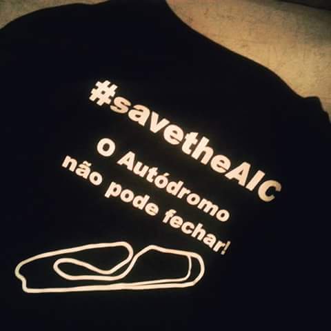 Camiseta que compramos durante a campanha do Save The AIC!