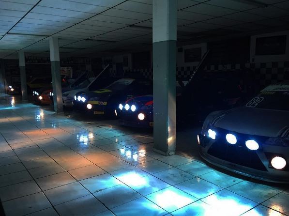 Os belos Sprint testanto a iluminação para a Night Challenge em Londrina.