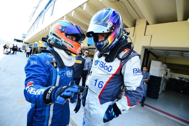 No destaque os pilotos Marcelo Hahn e Allam Khodair. - Foto: porschecup.com