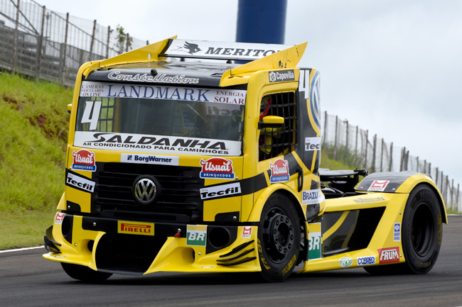 Líder do Campeonato Brasileiro, Felipe Giaffone conquista a pole e fica mais perto do título. - Foto: Luciana Flores.