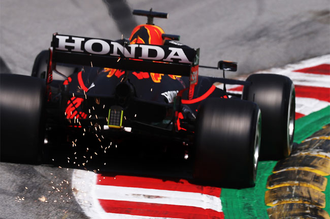 Max Verstappen lidera o TL3 da F1 em Barcelona 2021 - Foto: Red Bull Racing Honda Twitter