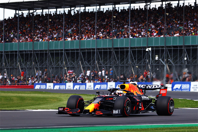 Max Verstappen venceu a SPRINT QUALIFYING e é o POLE POSITION em Silverstone - Fórmula 1 2021 - Foto: Twitter Red Bull Racing