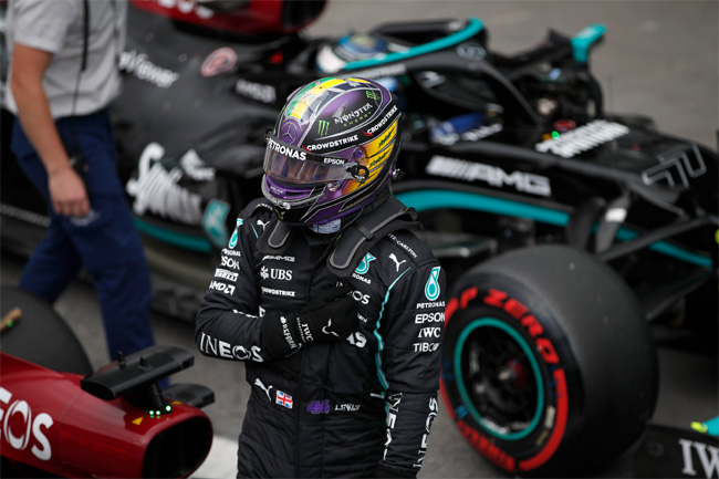 Hamilton largará em primeiro na SPRINT RACE - GP do Brasil 2021 - Fórmula 1 | Foto: Mercedes AMG F1 Twitter