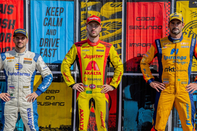 Stock Car define seu campeão neste final de semana: Casagrande, Daniel Serra ou Thiago Camilo. Foto: Marcelo Machado de Melo