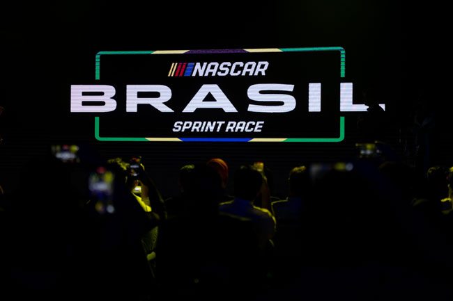 Em direção ao céu: Sprint Race se torna NASCAR Brasil em 2023 - Foto: Duda Bairros